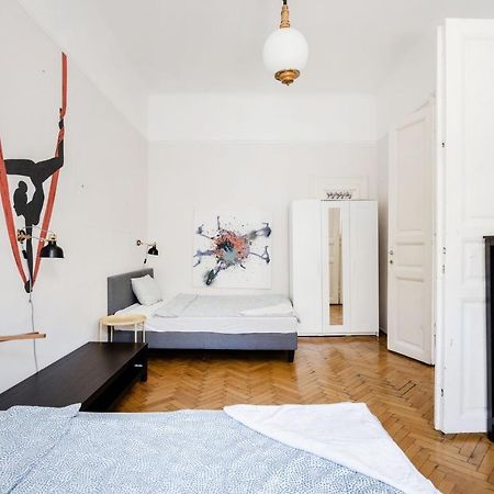 Downtown Circus Apartment Budapest Esterno foto