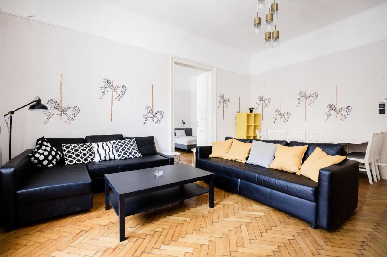 Downtown Circus Apartment Budapest Esterno foto