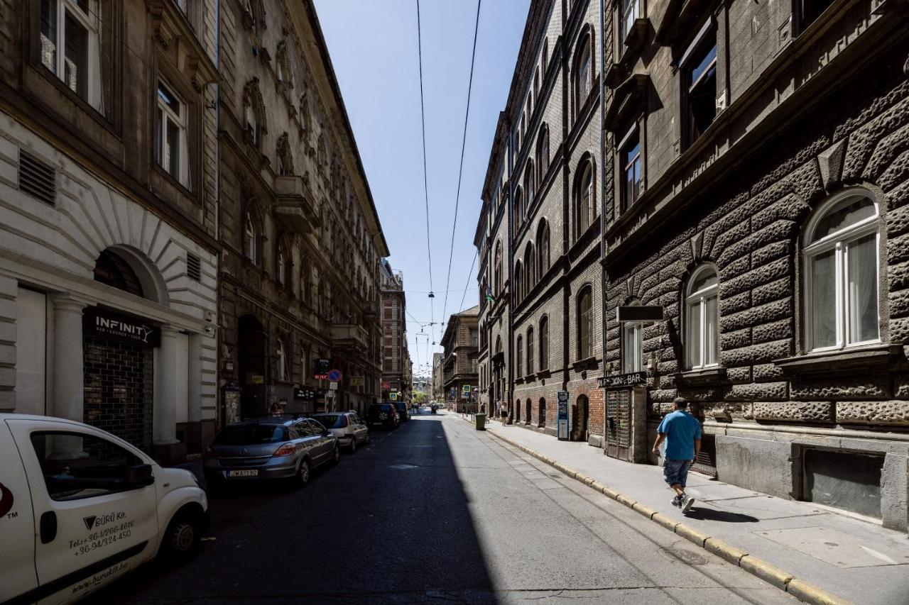 Downtown Circus Apartment Budapest Esterno foto